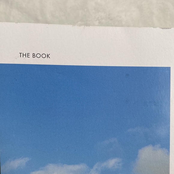 Louis Vuitton The Book #12 - Picture 10 of 13